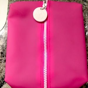 Drunk Elephant Silicone Makeup Bag